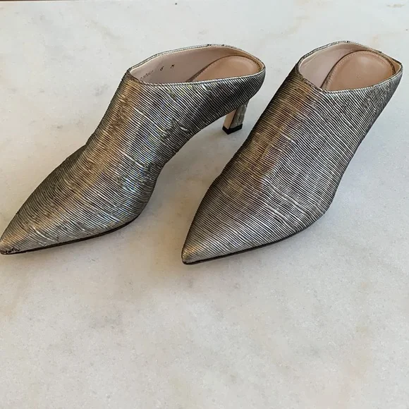 Stuart Weitzman size 6 silver mules with kitten heel. - Picture 1 of 7